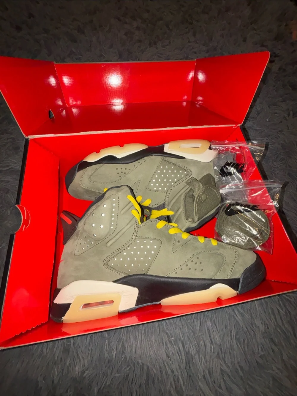 Jordan retro travis